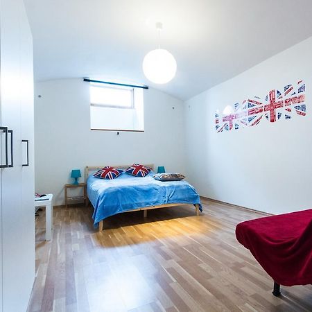 Apartment Slezska 58 プラハ エクステリア 写真